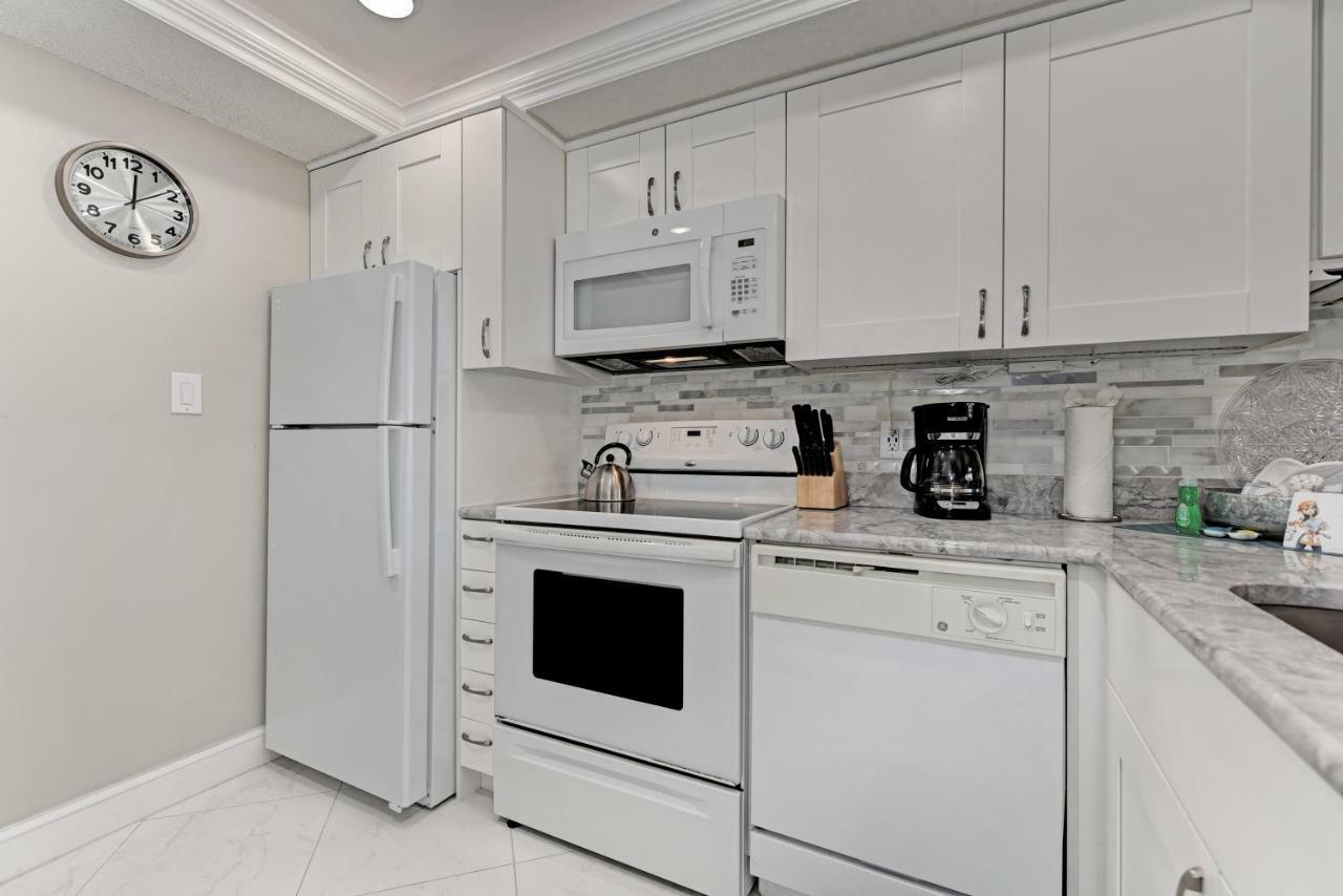 Casa Del Mar Longboat Key Aparthotel Bagian luar foto